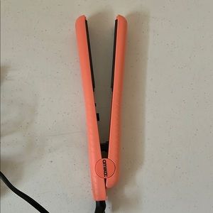 Amika Coral Hair Straightener